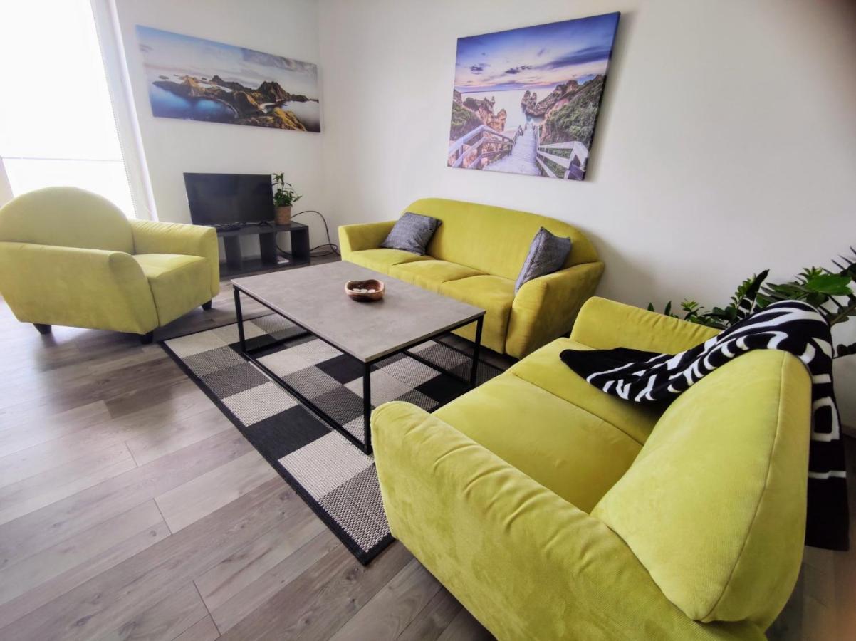 Comfort Apartment For 6 & Loggia & Free Parking Жилина Екстериор снимка
