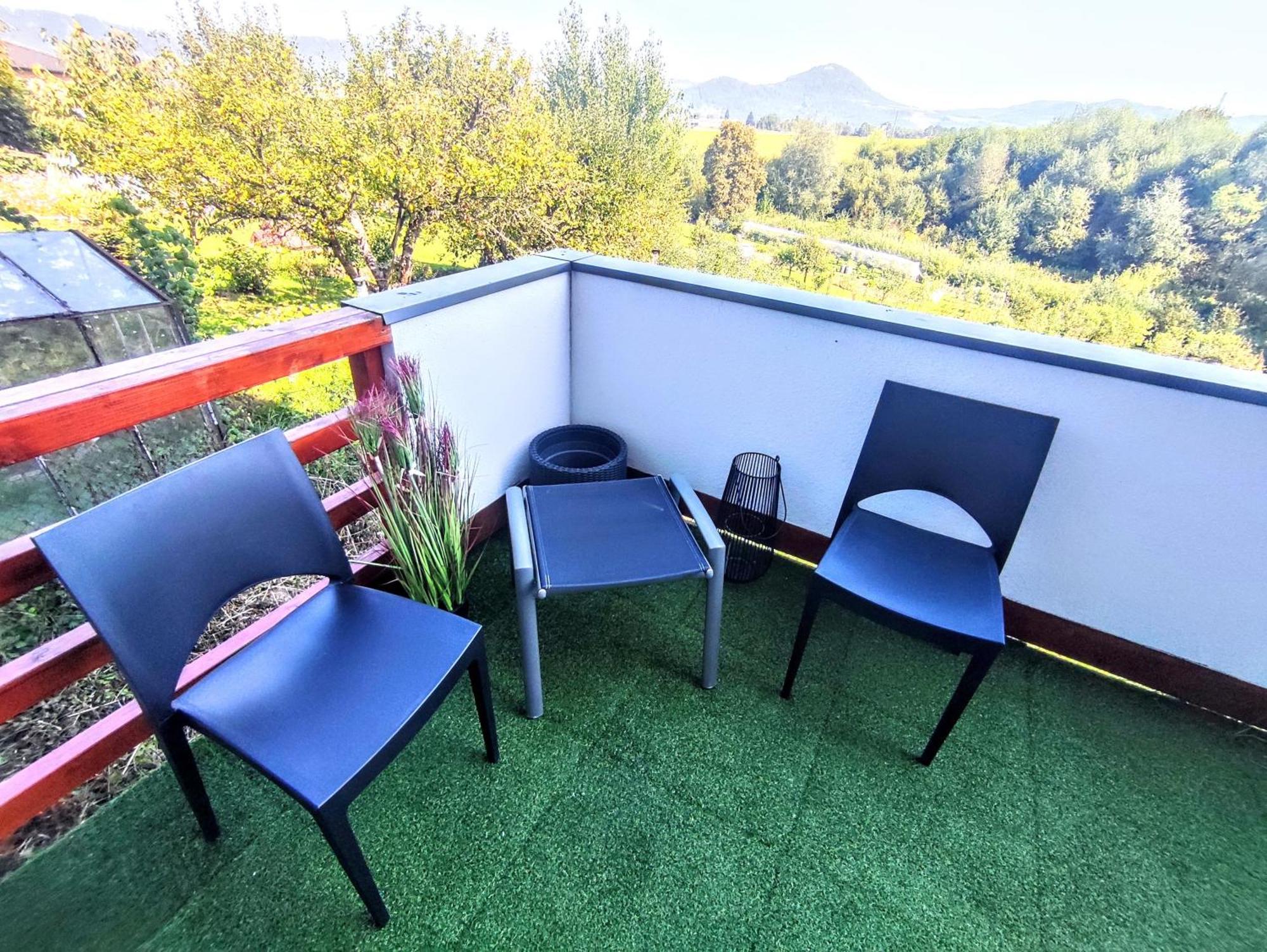 Comfort Apartment For 6 & Loggia & Free Parking Жилина Екстериор снимка